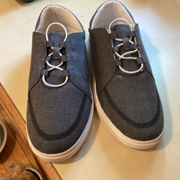 STQ size women’s 9 1/2 - Picture 3 of 4